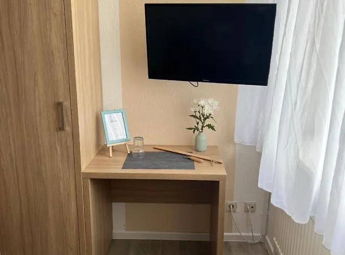 Schroeders Gaestehaus Hotel *